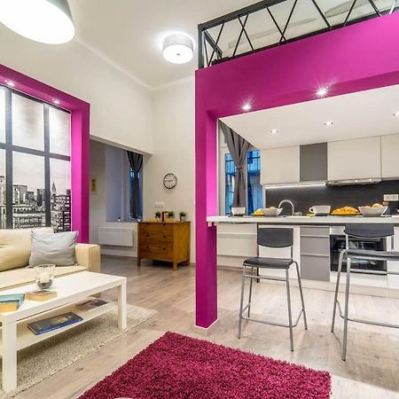 Cozy Downtown Studio Apartment Budapest Bagian luar foto