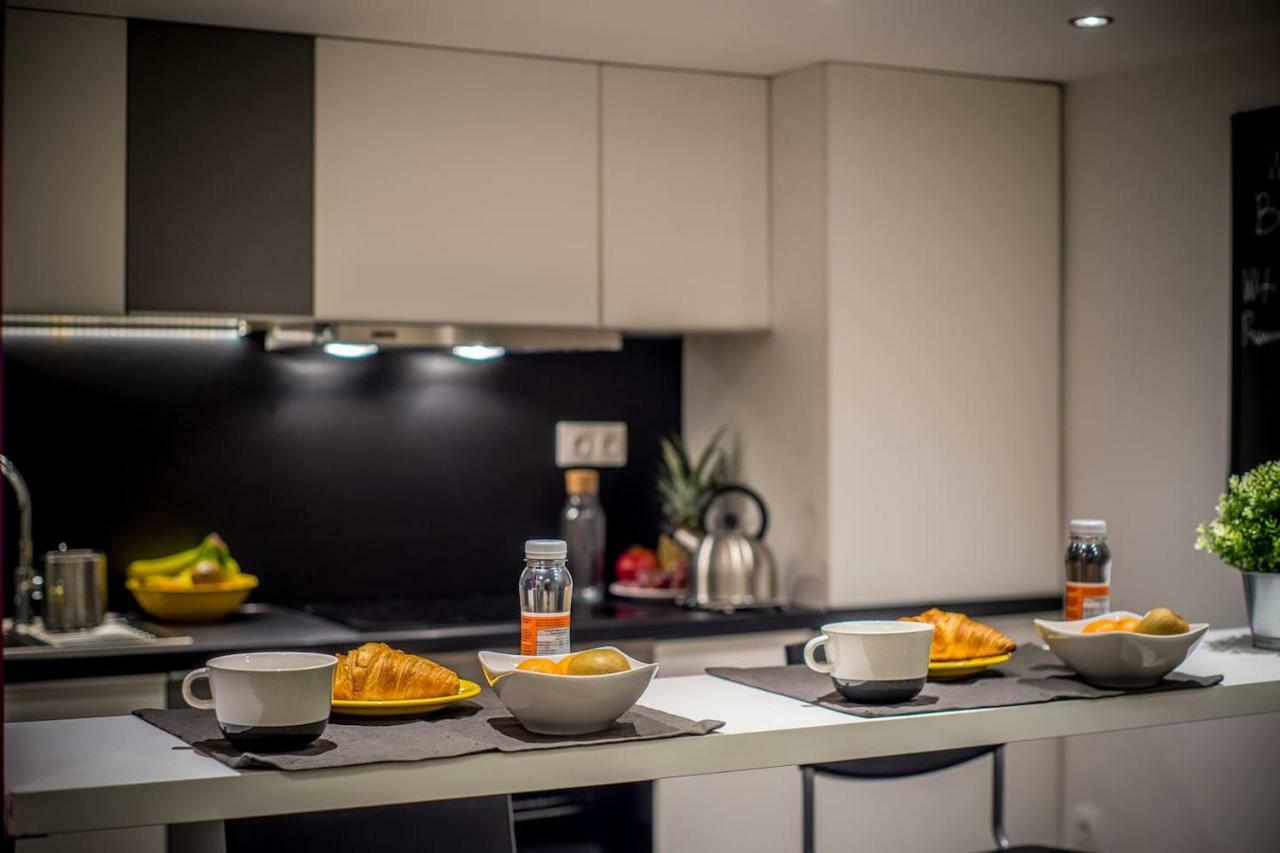 Cozy Downtown Studio Apartment Budapest Bagian luar foto